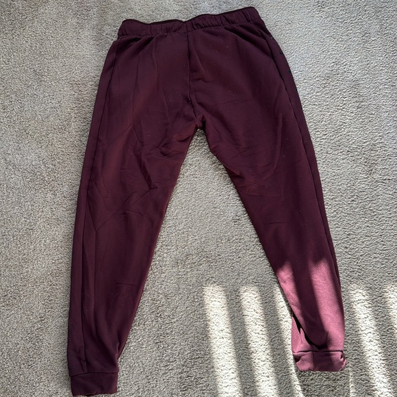 Nike joggers - Picture 3 of 3